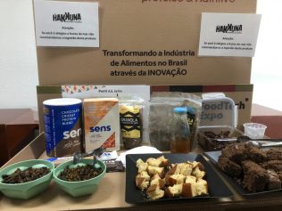 Hambúrguer de açaí e brigadeiro de grilo são destaques em feira que apresenta tecnologia de alimentos
