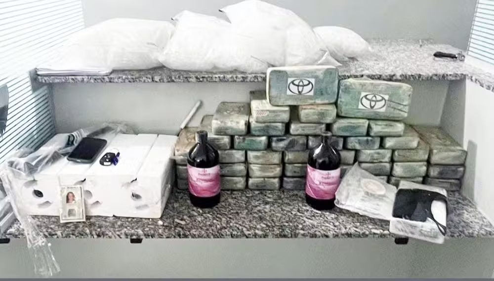 Baep apreende R0 mil em drogas após denúncia