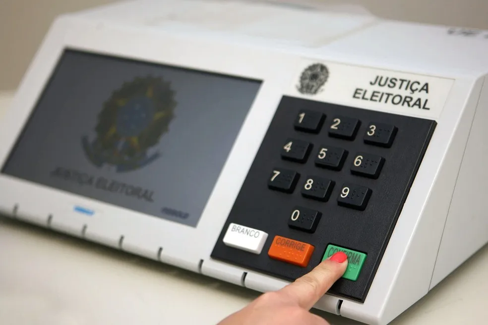 Justiça Eleitoral recebe 18 denúncias de propaganda irregular por dia na região de Campinas