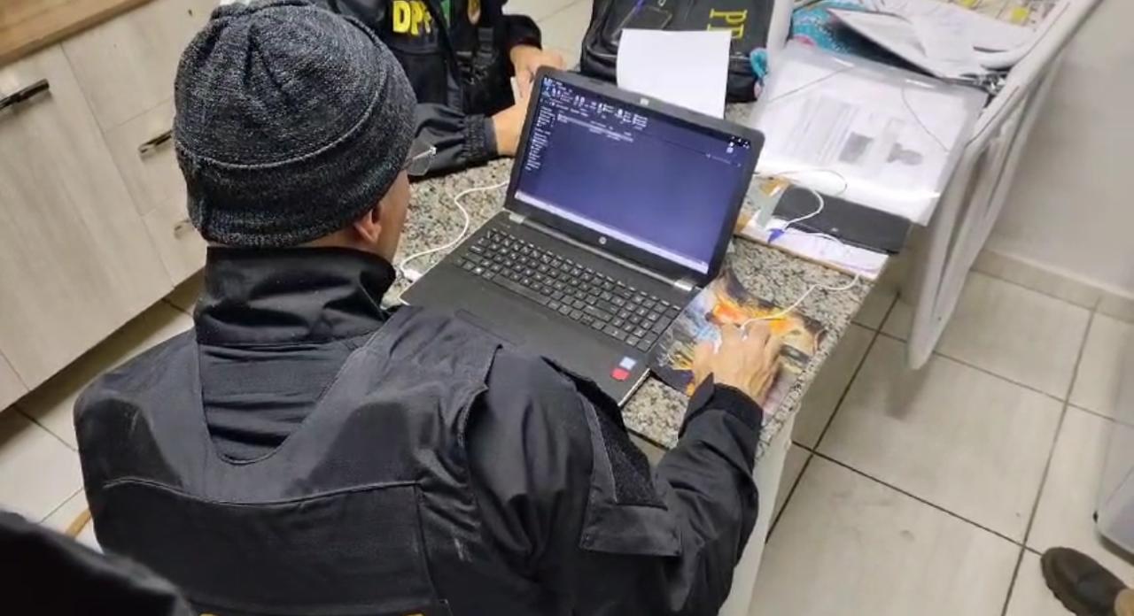 Polícia Federal de Piracicaba faz operação contra venda de diplomas falsos