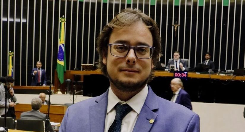 Pedro Tourinho assume cadeira na Câmara dos Deputados