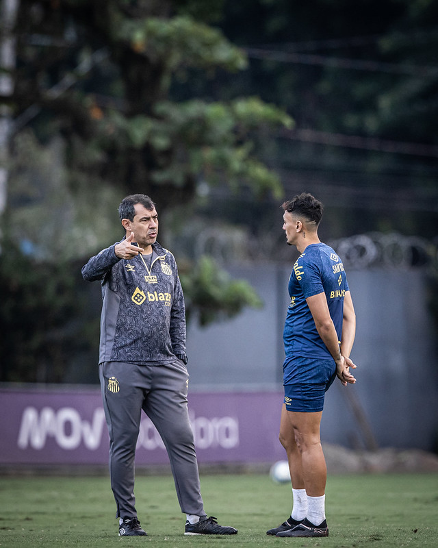 Santos defende invencibilidade e liderança nesta noite contra o Coritiba