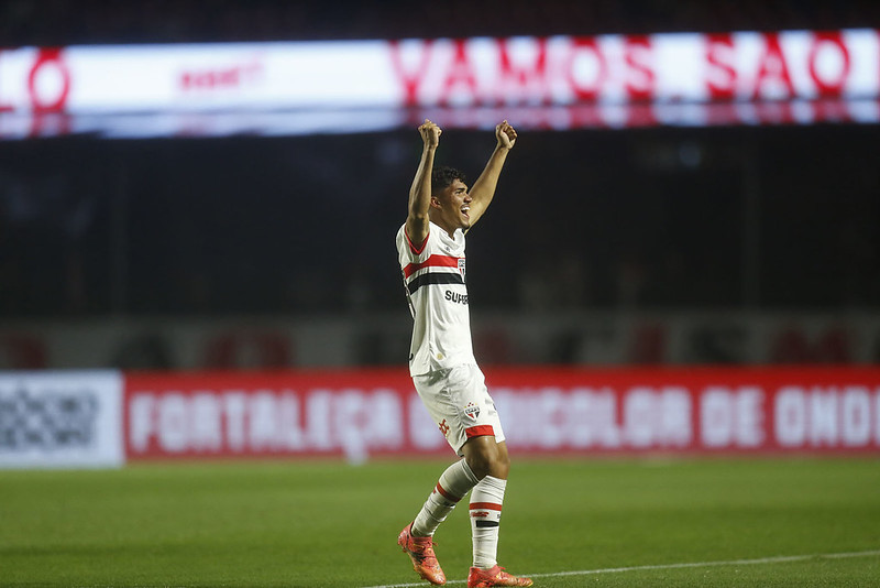Confiança de Zubeldía foi fundamental para desempenho de garoto do São Paulo