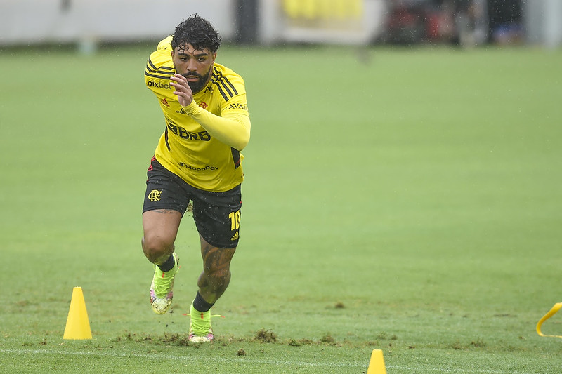 Sem resposta, contratação de Gabigol esfria no Palmeiras