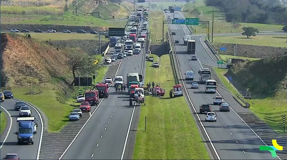Mulher morre e outros 4 ficam feridos em acidente no Anel Viário, em Valinhos 