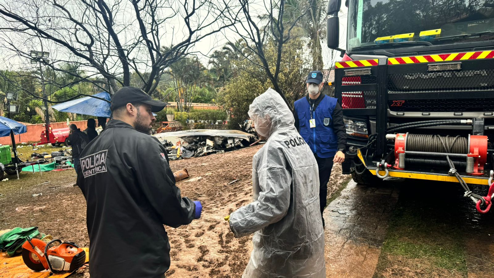 Remoção de destroços do avião que caiu em Vinhedo deve começar neste domingo