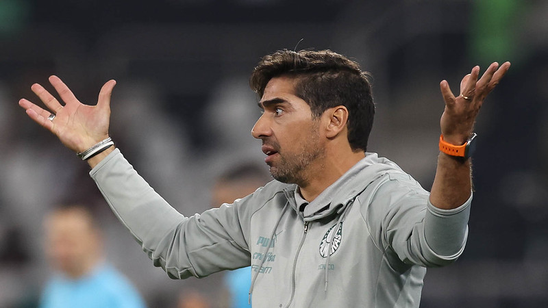 Além de Estevão, Abel Ferreira tem mais problemas para montar o Palmeiras contra o Vasco
