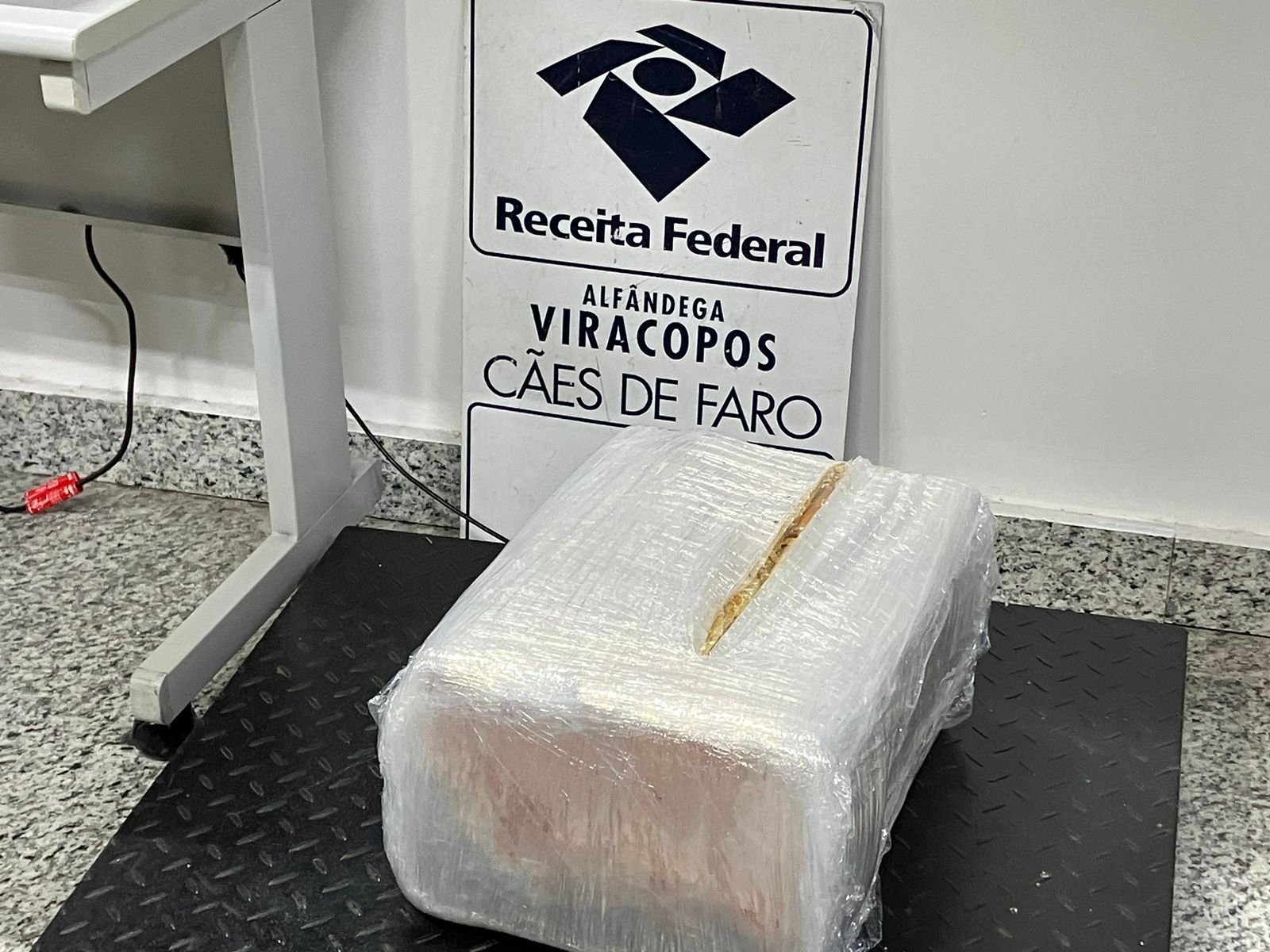 Em duas apreensões, Receita Federal apreende 65kg de skunk em Viracopos