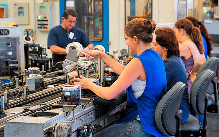 RMC registra alta de 73% nas contratações em julho comparado ao mesmo período em 2023