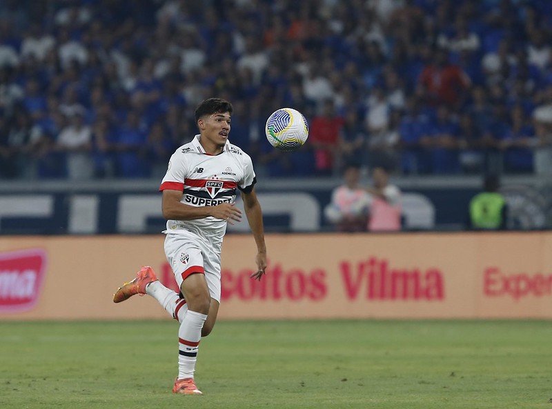 Com William Gomes entre os titulares, São Paulo encara o Botafogo pela Libertadores