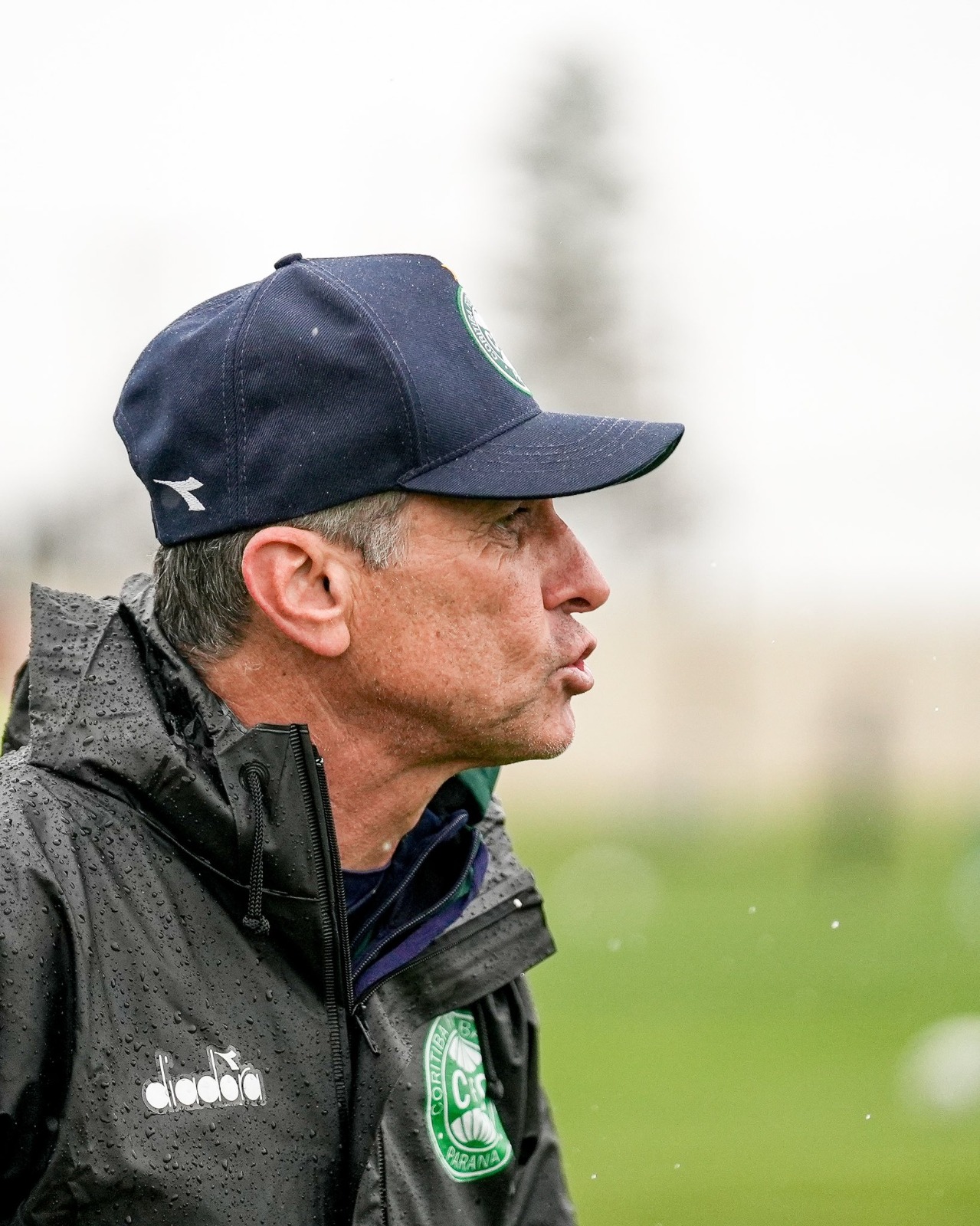 Técnico Jorginho tem problemas para montar Coritiba contra o Guarani