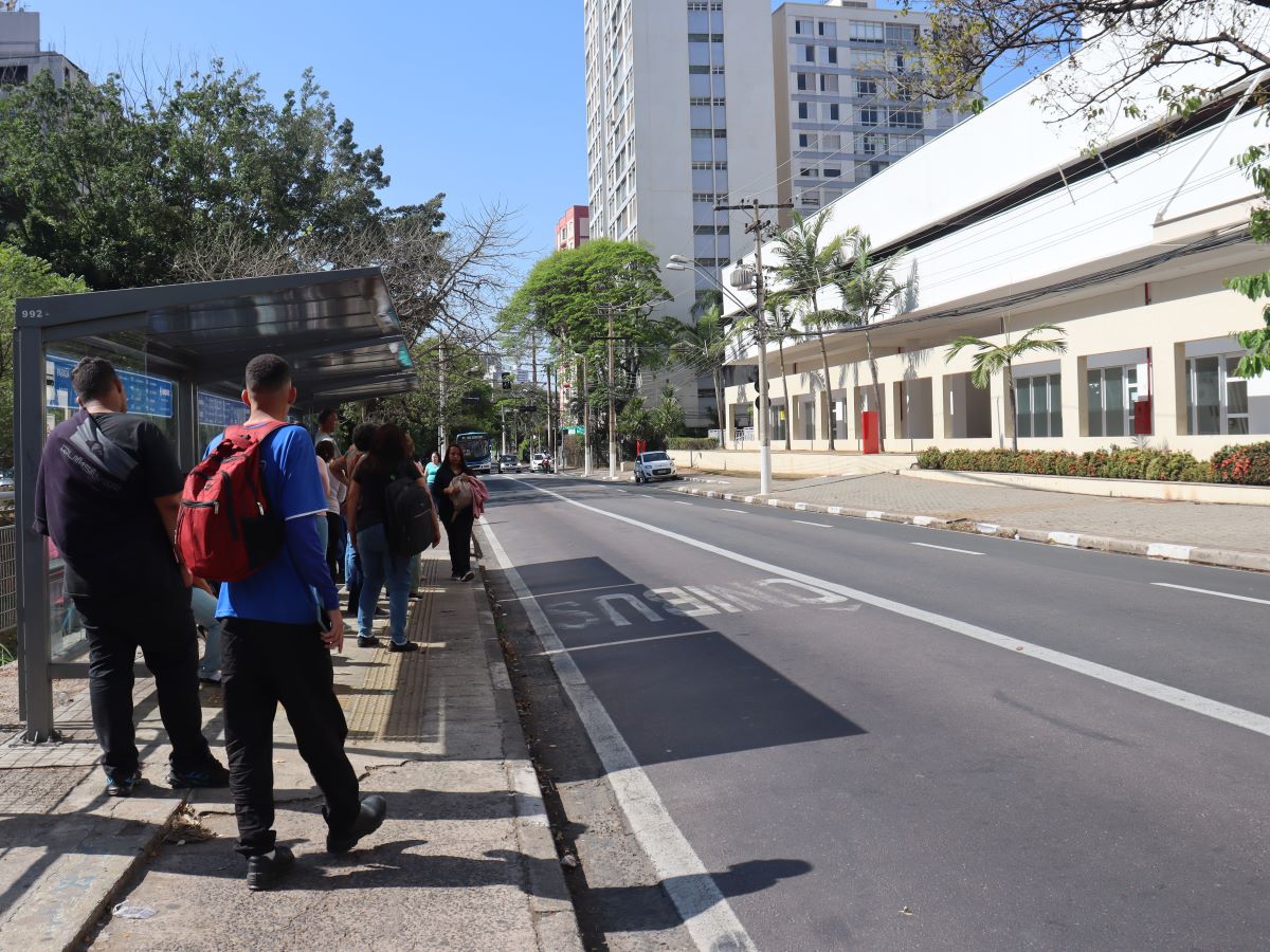 Trecho da Av. Orosimbo Maia terá bloqueio para pavimentação de ponto de ônibus