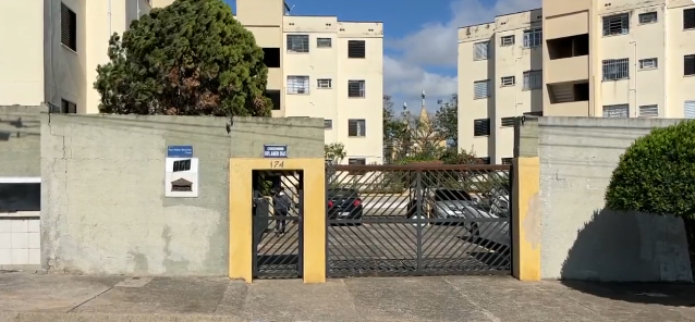 Três homens invadem condomínio no Dic 3 e furtam motocicleta