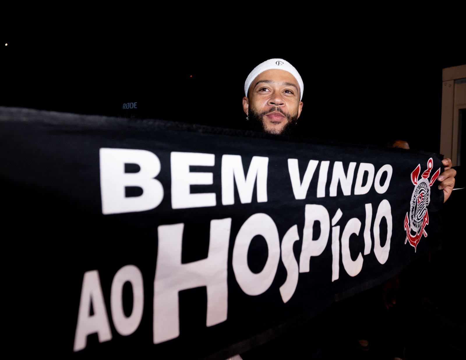 Encantando, técnico Ramon Díaz é só elogios a Memphis Depay no Corinthians