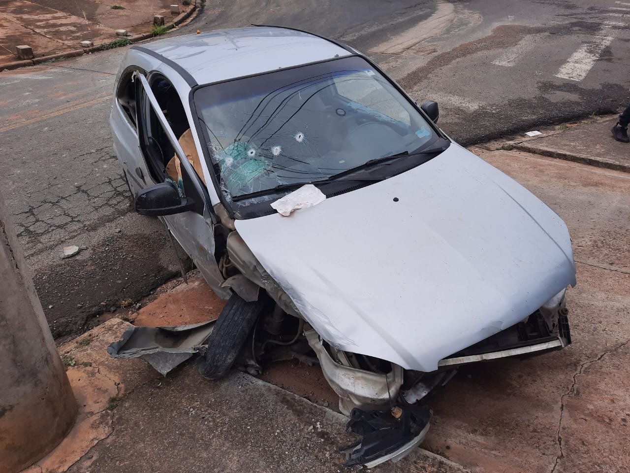 Tentativa de roubo em obra de Campinas tem troca de tiros e suspeito baleado