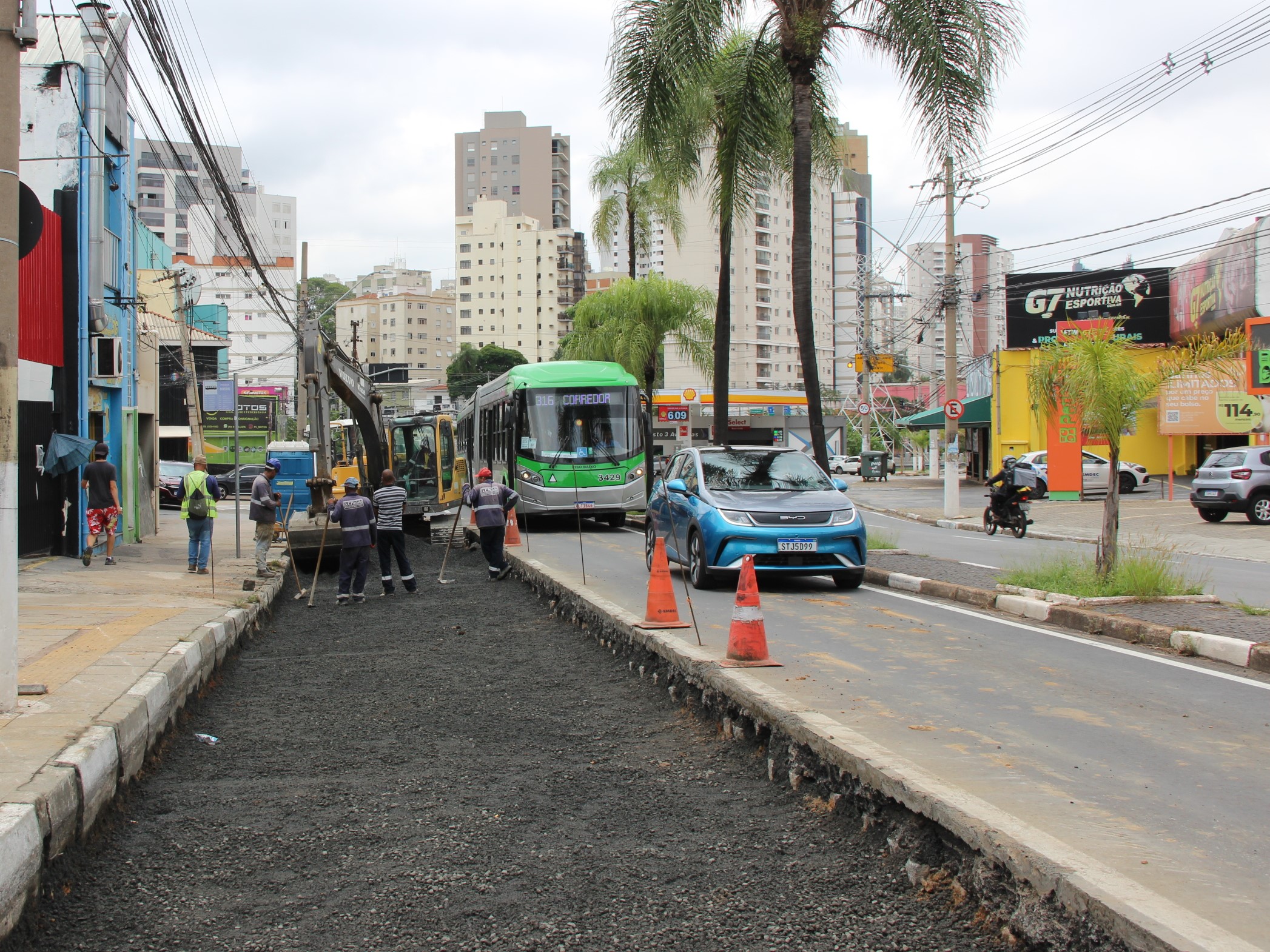 Avenida Andrade Neves terá bloqueio para concretagem de ponto de ônibus