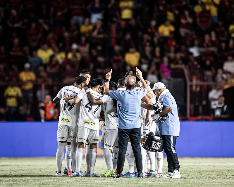 Campeão da Série B, Santos prioriza novo treinador nesta semana