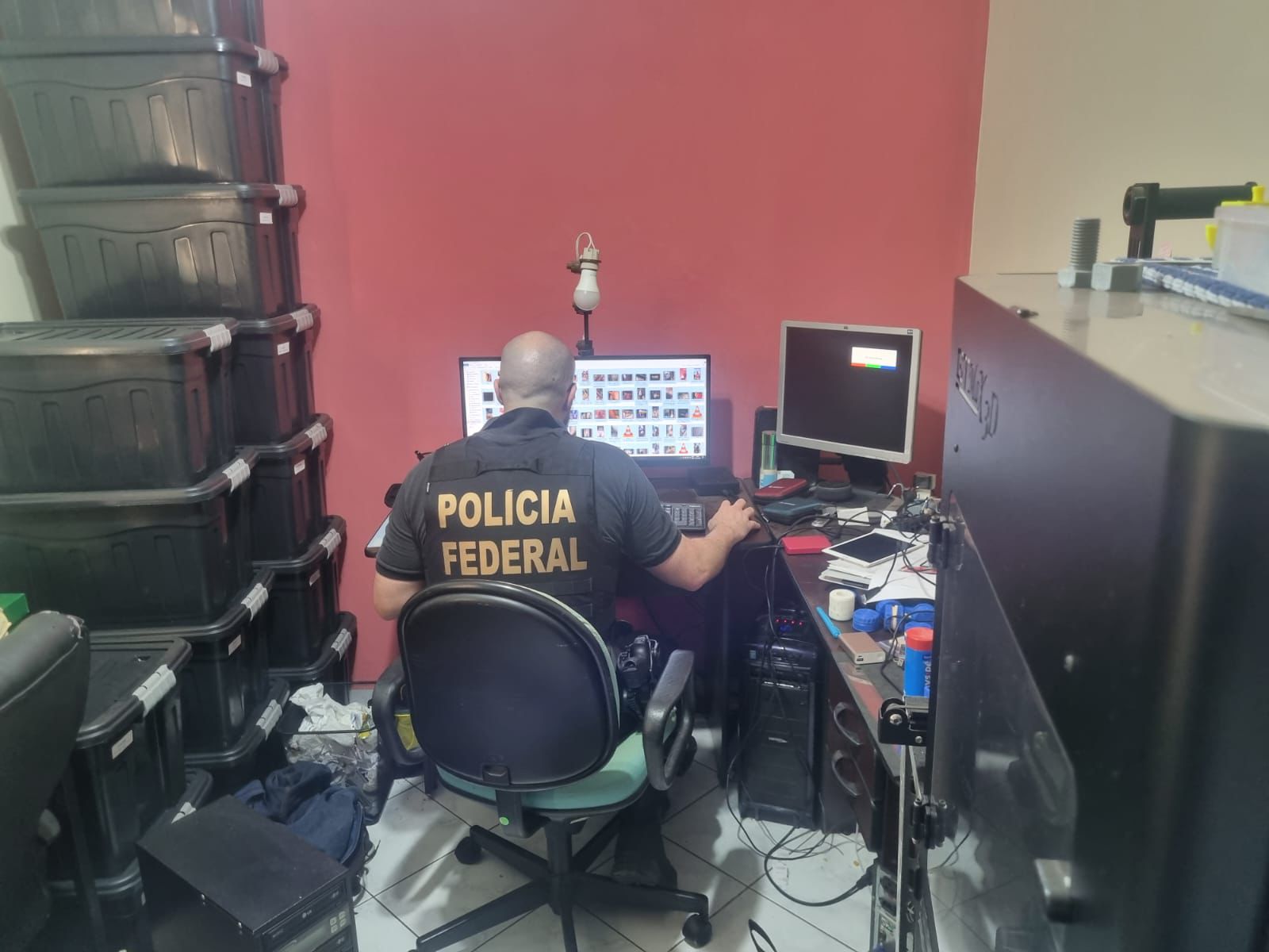 Operação Escudo da Pureza faz 4 prisões de pessoas com arquivos de pornografia infantil