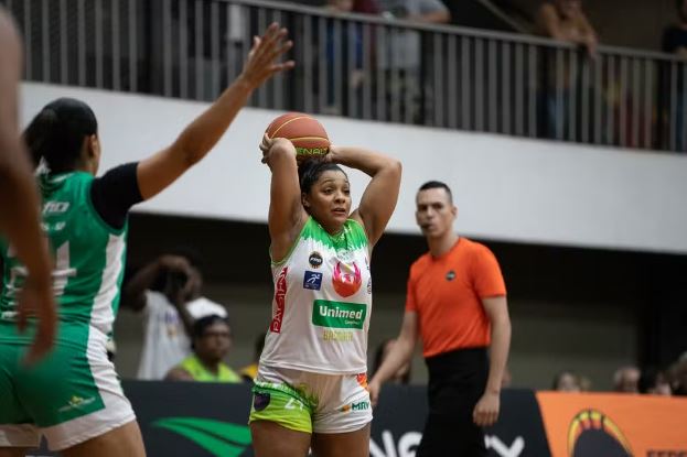 Unimed Campinas Basquete vence Ourinhos e garante vaga na semifinal do Paulista