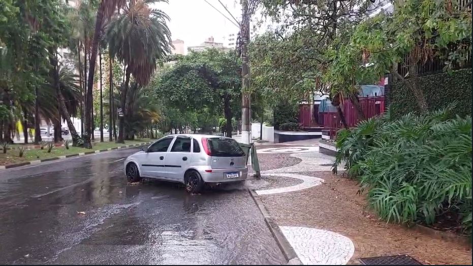 Campinas registra pontos de alagamentos durante chuva nesta segunda-feira