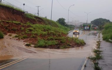 Chuvas intensas causam transtornos em Campinas e região; alagamentos, queda de árvores e desmoronamentos marcam a sexta-feira 