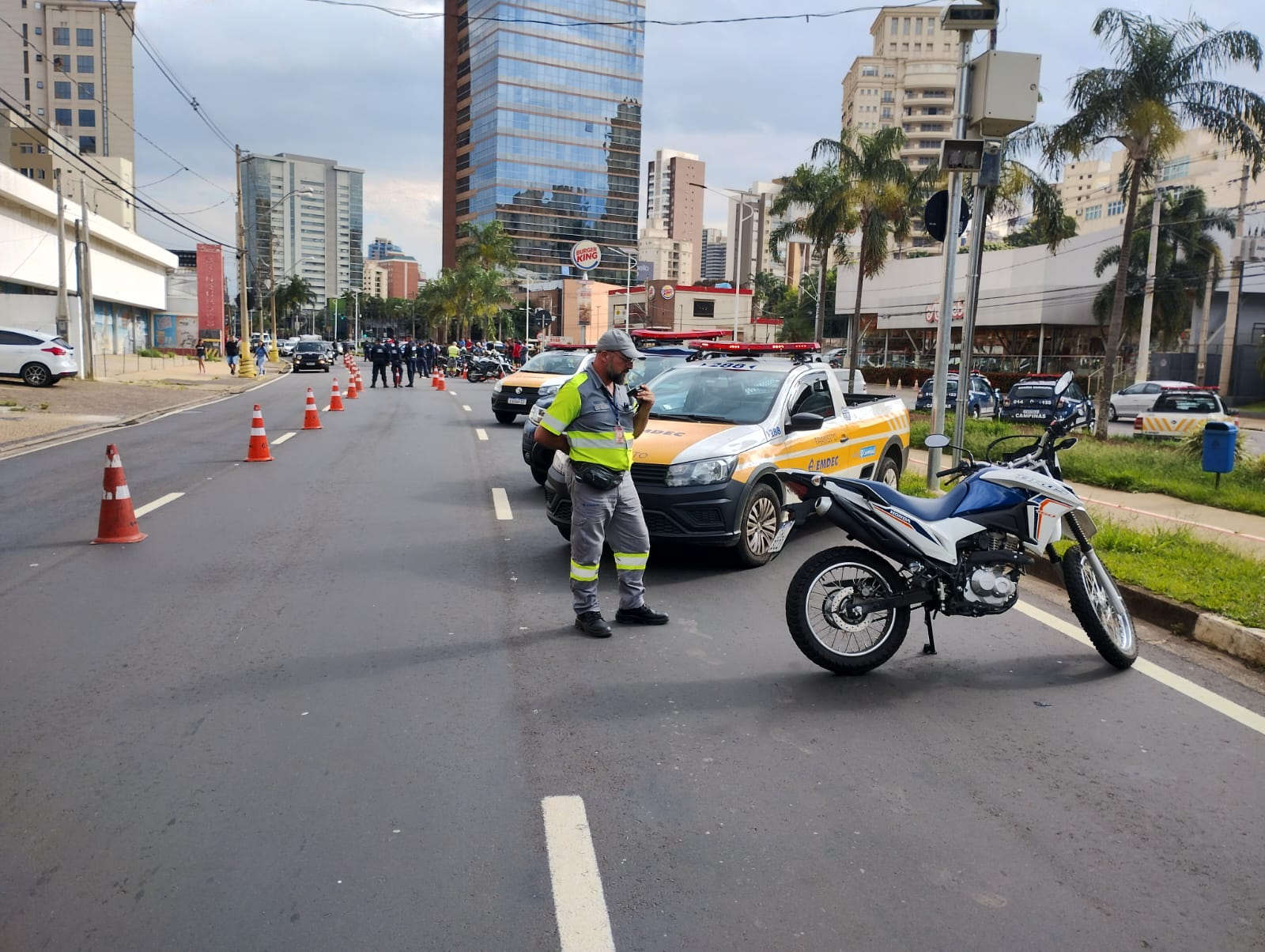 Emdec aplica mais de 819 mil multas em motoristas de Campinas neste ano