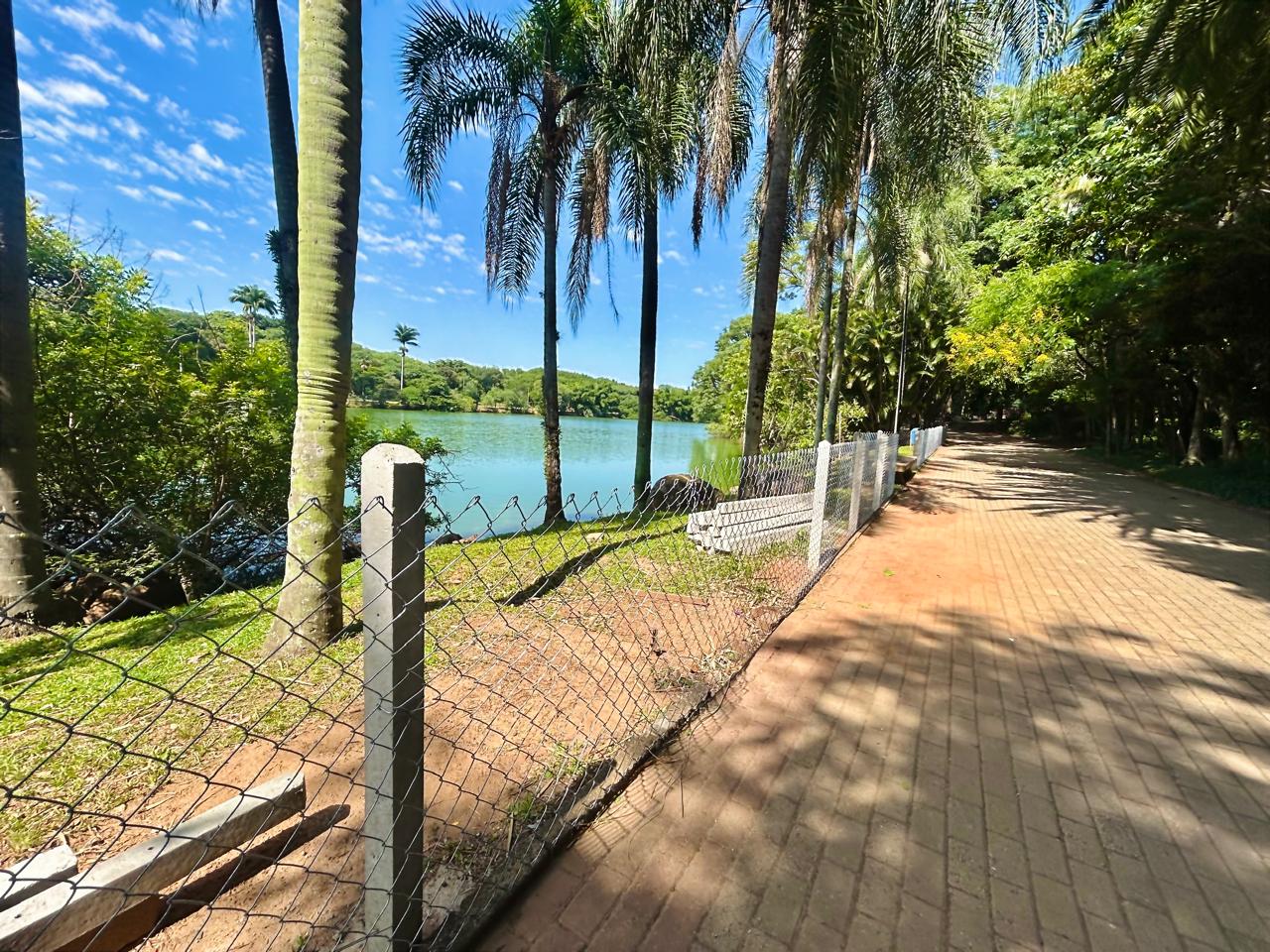 Prefeitura começa instalação de cercado na Lagoa do Taquaral