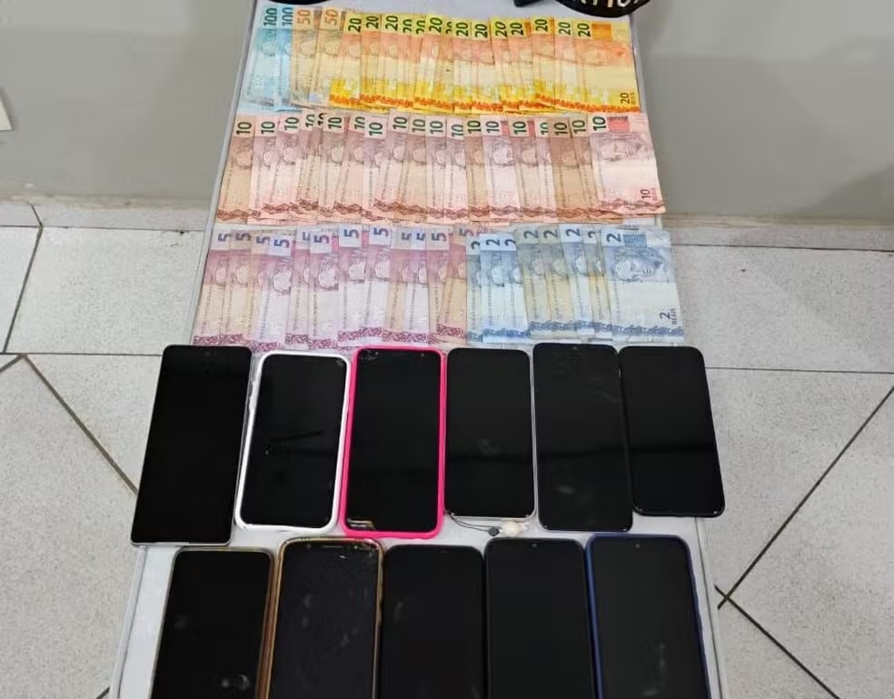 Casal é preso suspeito de roubar celulares em Limeira