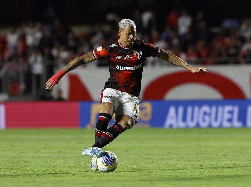 São Paulo frustra planos do Santos e não libera Luciano para negociar