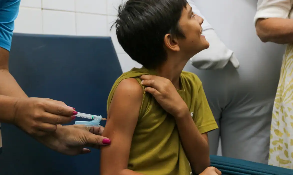 Atualização da carteira de vacinação vai acontecer nas escolas estaduais de SP