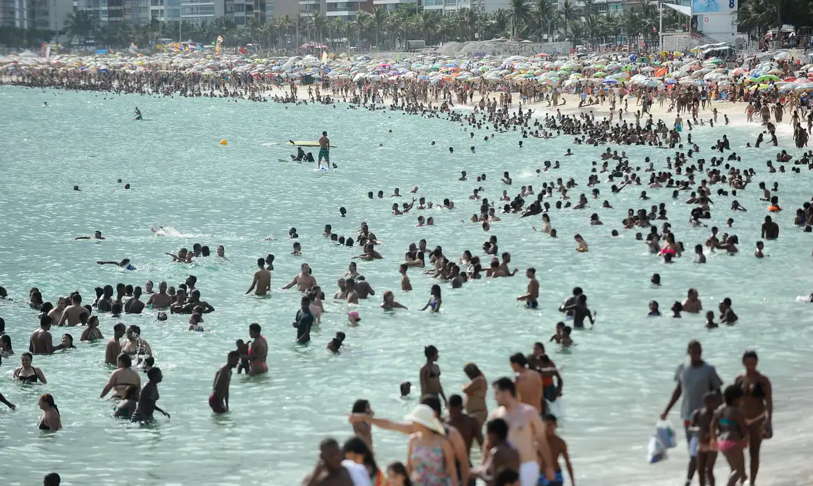 Começou o verão: previsão é de menos chuvas na maior parte do país