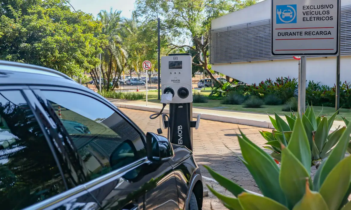 Campinas lidera vendas de veículos eletrificados entre cidades do interior do país 