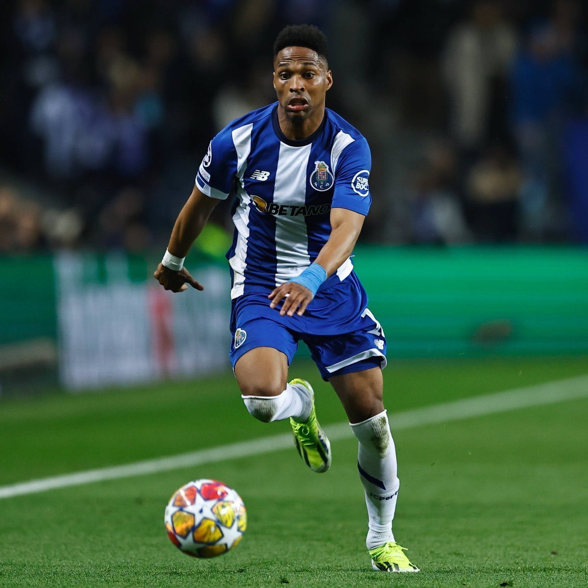 São Paulo assina pré-contrato com lateral Wendell do Porto