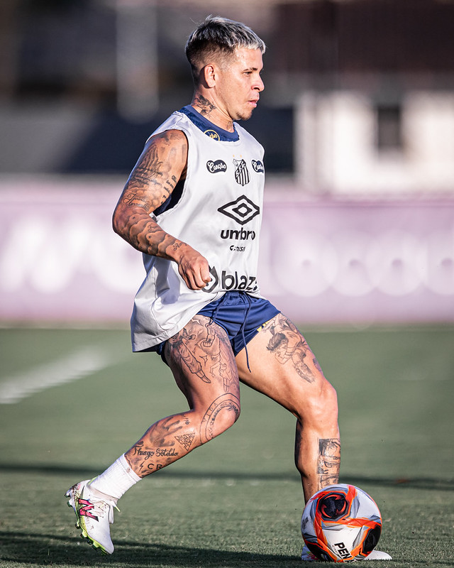 Com Soteldo confirmado, Santos faz clássico contra o Palmeiras na Vila Belmiro