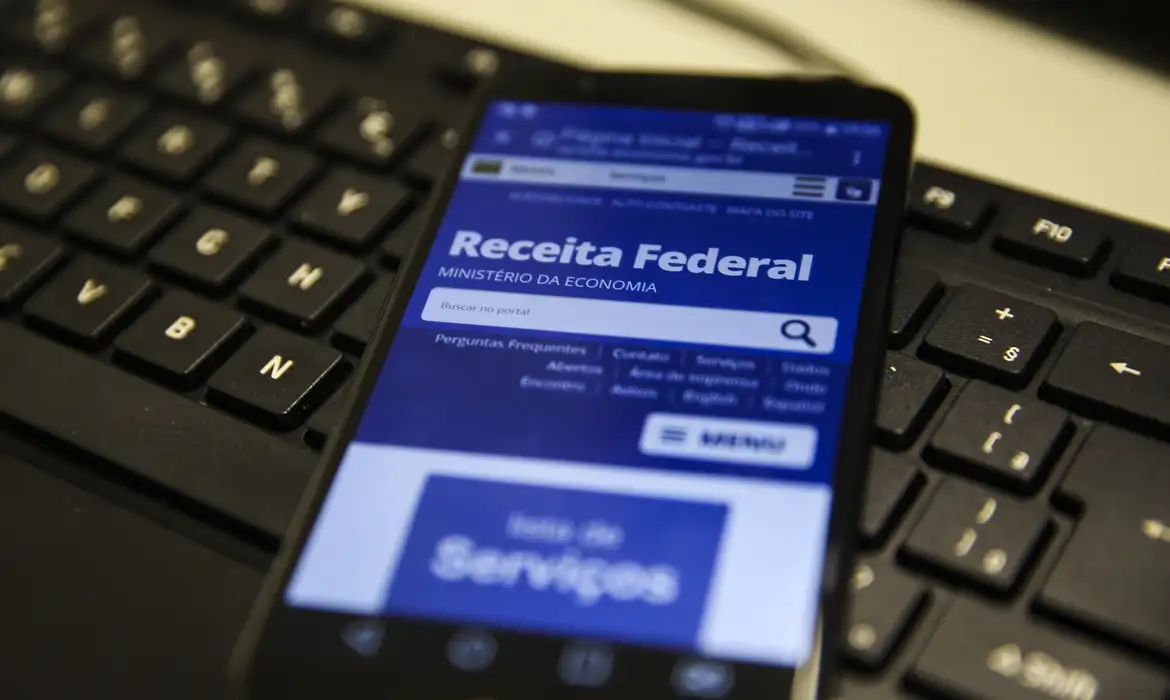 Sem aprovação de lei, tabela do IR fica congelada em 2025