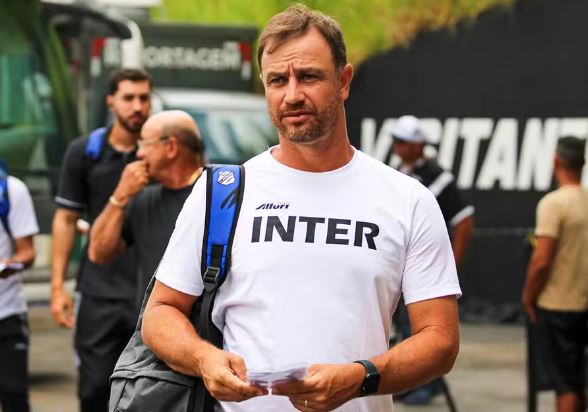 Antes do duelo contra o Palmeiras, Inter de Limeira anuncia saída do técnico  Felipe Conceição