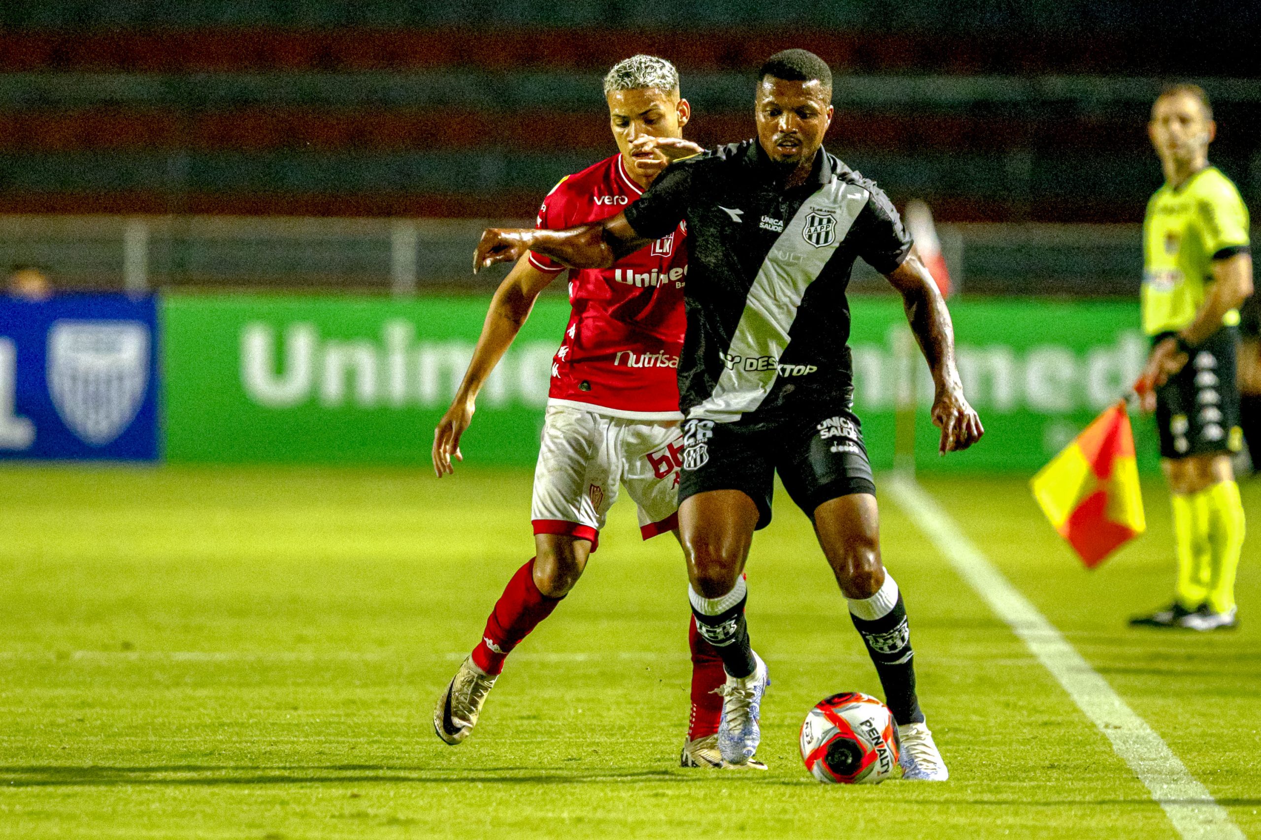 Com time reserva, Ponte Preta vence o Noroeste e continua invicta fora de casa