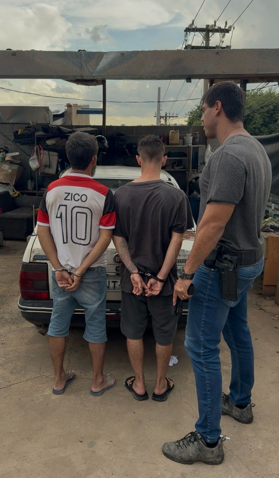 Pai e filho que mataram homem por causa de cachorro no PR são presos em Piracicaba