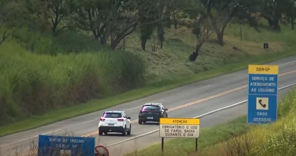 Bandidos fazem caminhoneiros reféns na Rodovia Anhanguera em Limeira  