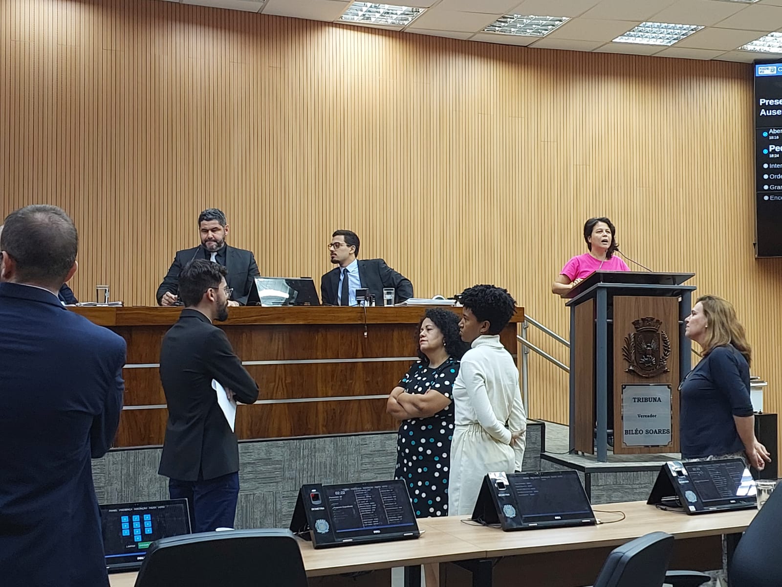 Discussão acalorada marca sessão na Câmara de Campinas após visita de vereador à Unicamp