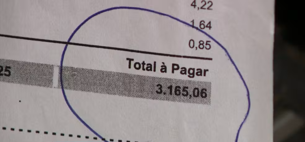 Moradores questionam valores das faturas de água em Estiva Gerbi