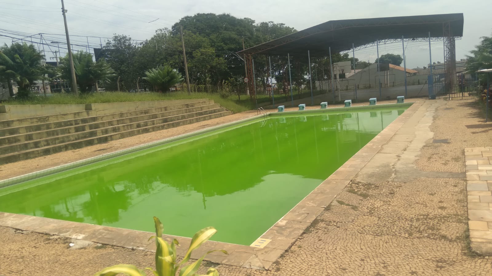 Piscina é vandalizada e Prefeitura de Campinas fecha espaço à população