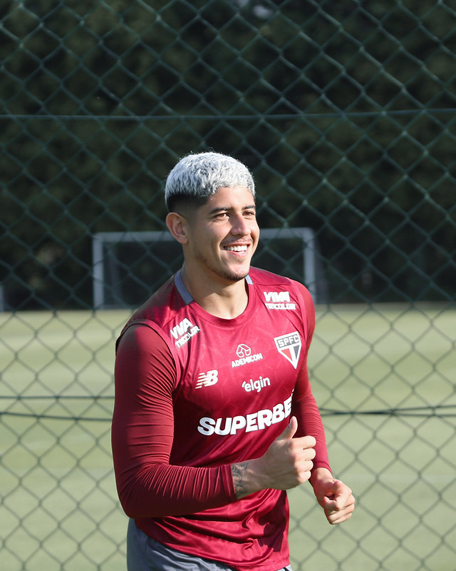 São Paulo terá novidades para enfrentar o Palmeiras na segunda-feira