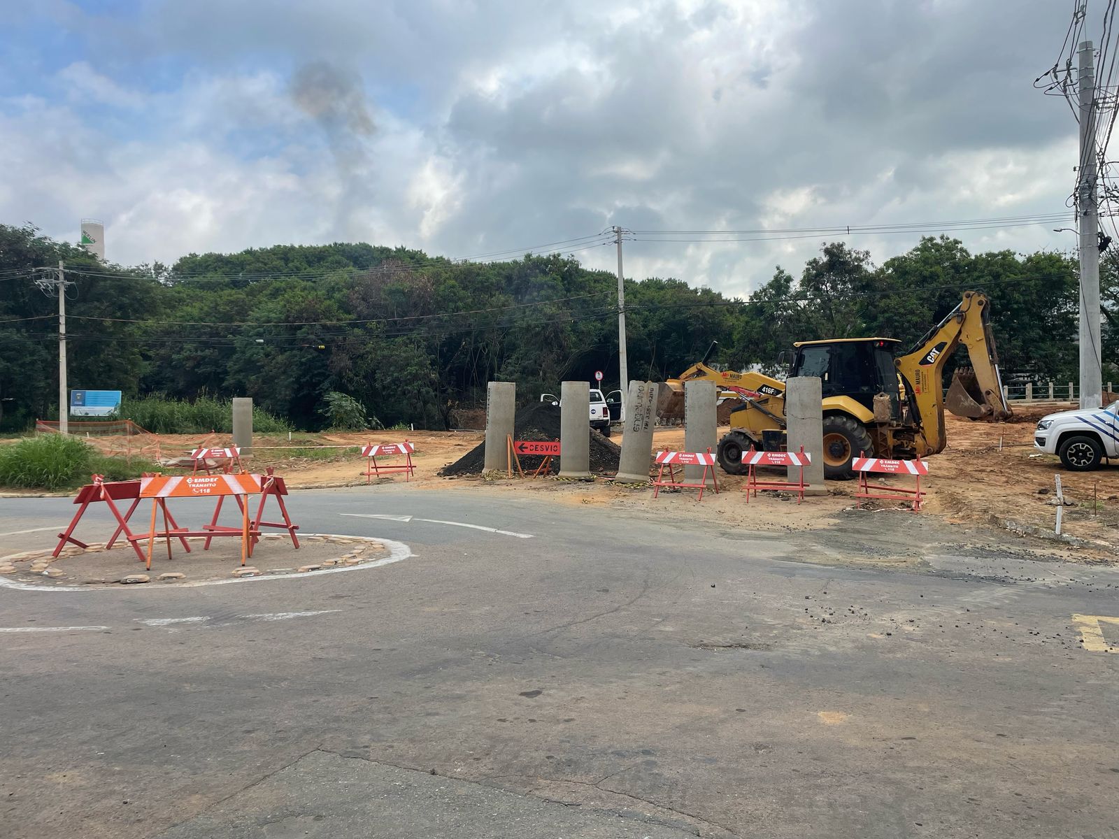 Após cobrança de moradores, obras são retomadas na Avenida Agenor Topinel
