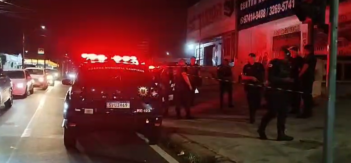 Criminoso que tentou roubar carro na Amoreiras é baleado em troca de tiros