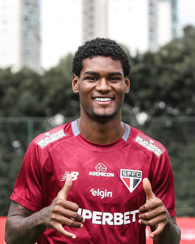 Desfalcado, São Paulo estreia na Copa do Brasil nesta noite contra o Náutico no Morumbis