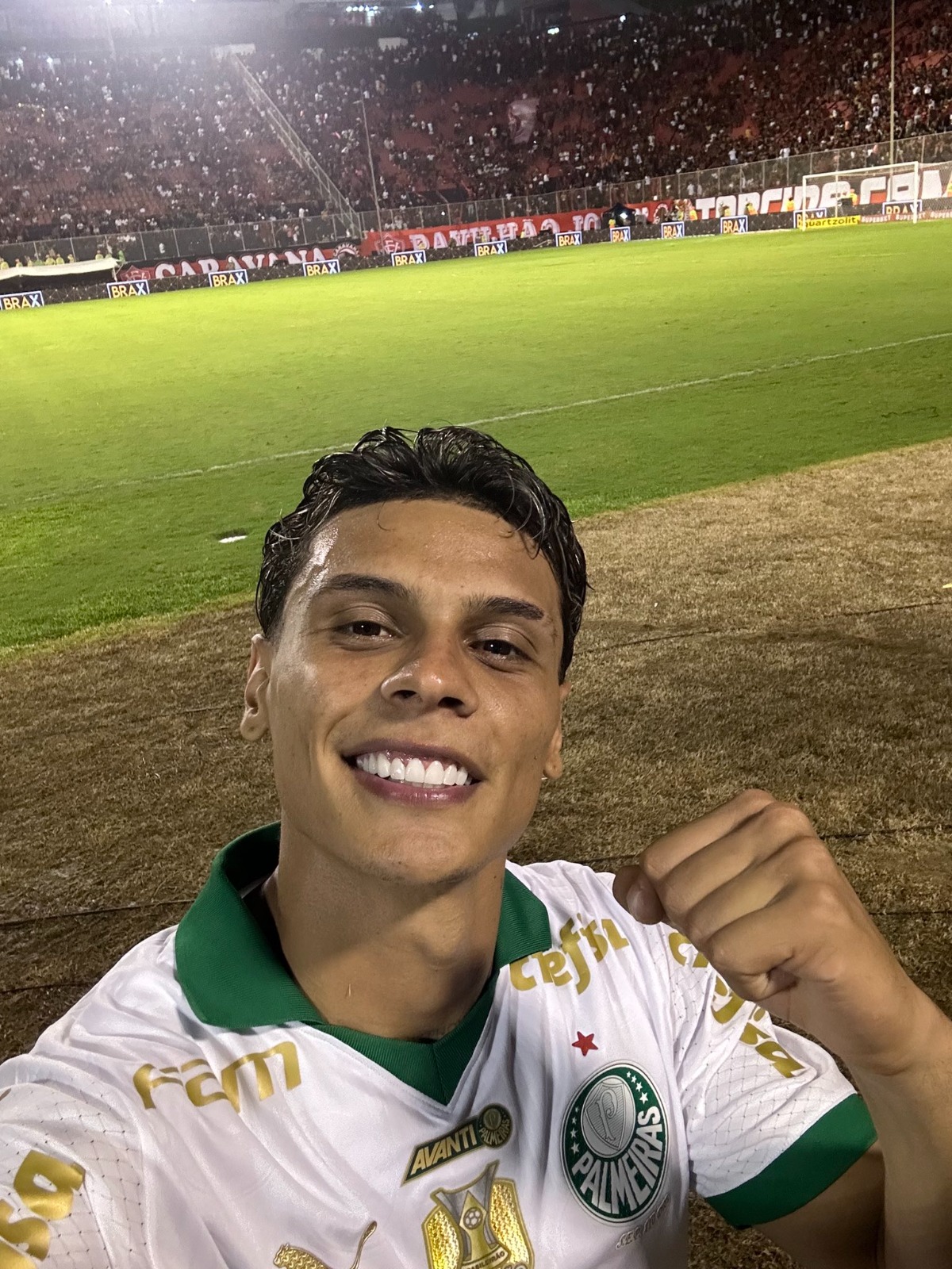Palmeiras poderá contar com meio-campo Richard Ríos contra o Bahia