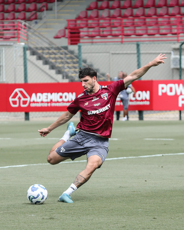 São Paulo busca recuperação diante do Cruzeiro em BH