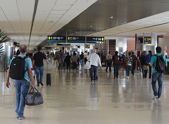 Falha em sistema de controle aéreo na Grande SP afeta 35 voos em Viracopos 