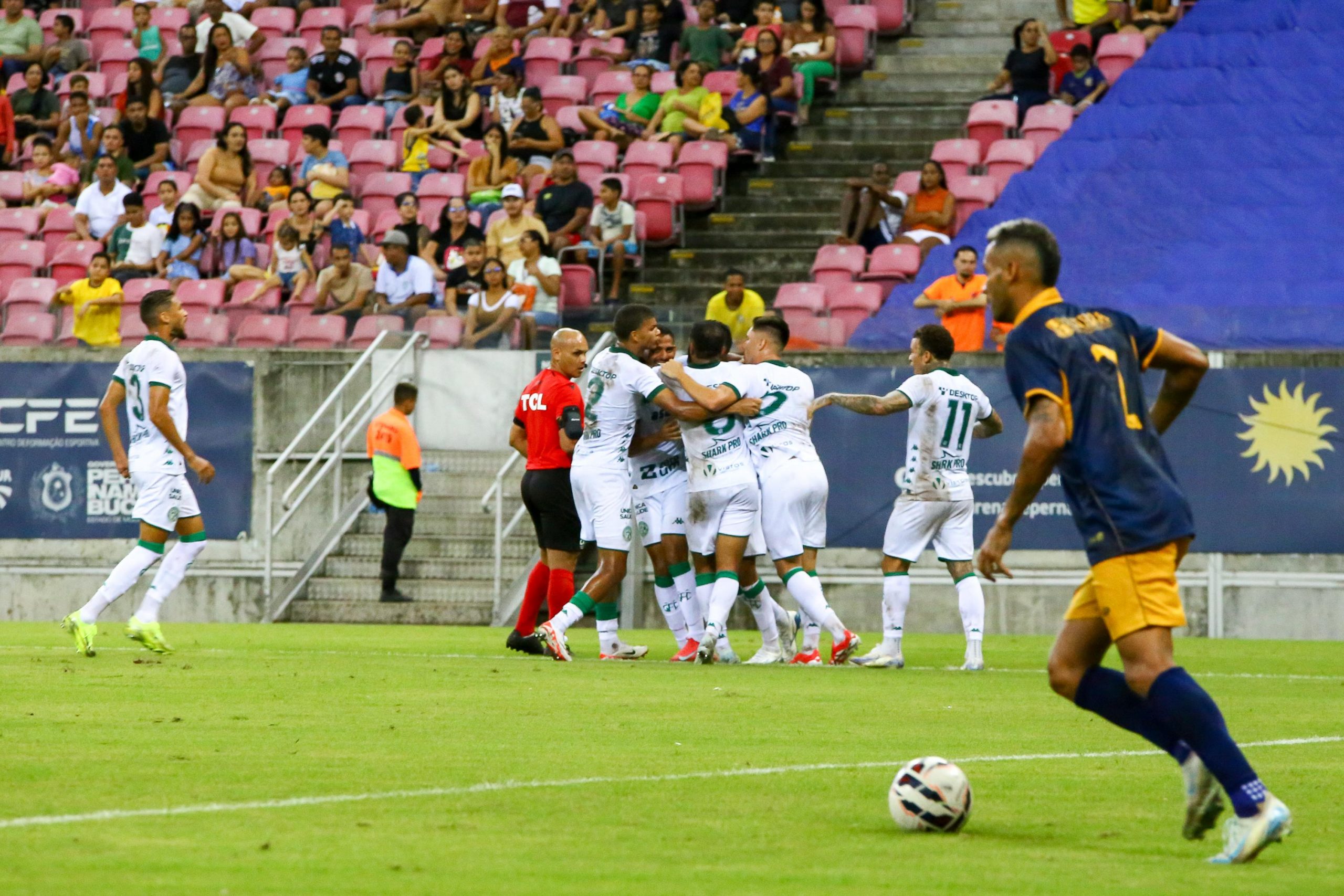 Com dois gols no primeiro tempo, Guarani vence o Retrô na Arena Pernambuco